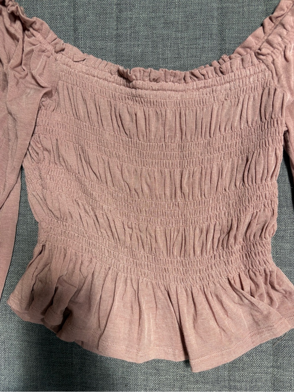Le Lis Collection Smocked Off-Shoulder Long Sleeve Top - Dusty Rose Sz Small - Picture 3 of 6
